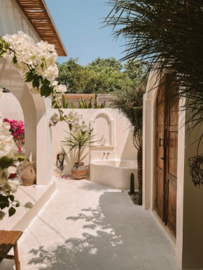 NEW! Stylish Suite in the heart of Canggu - NOOCA BALI